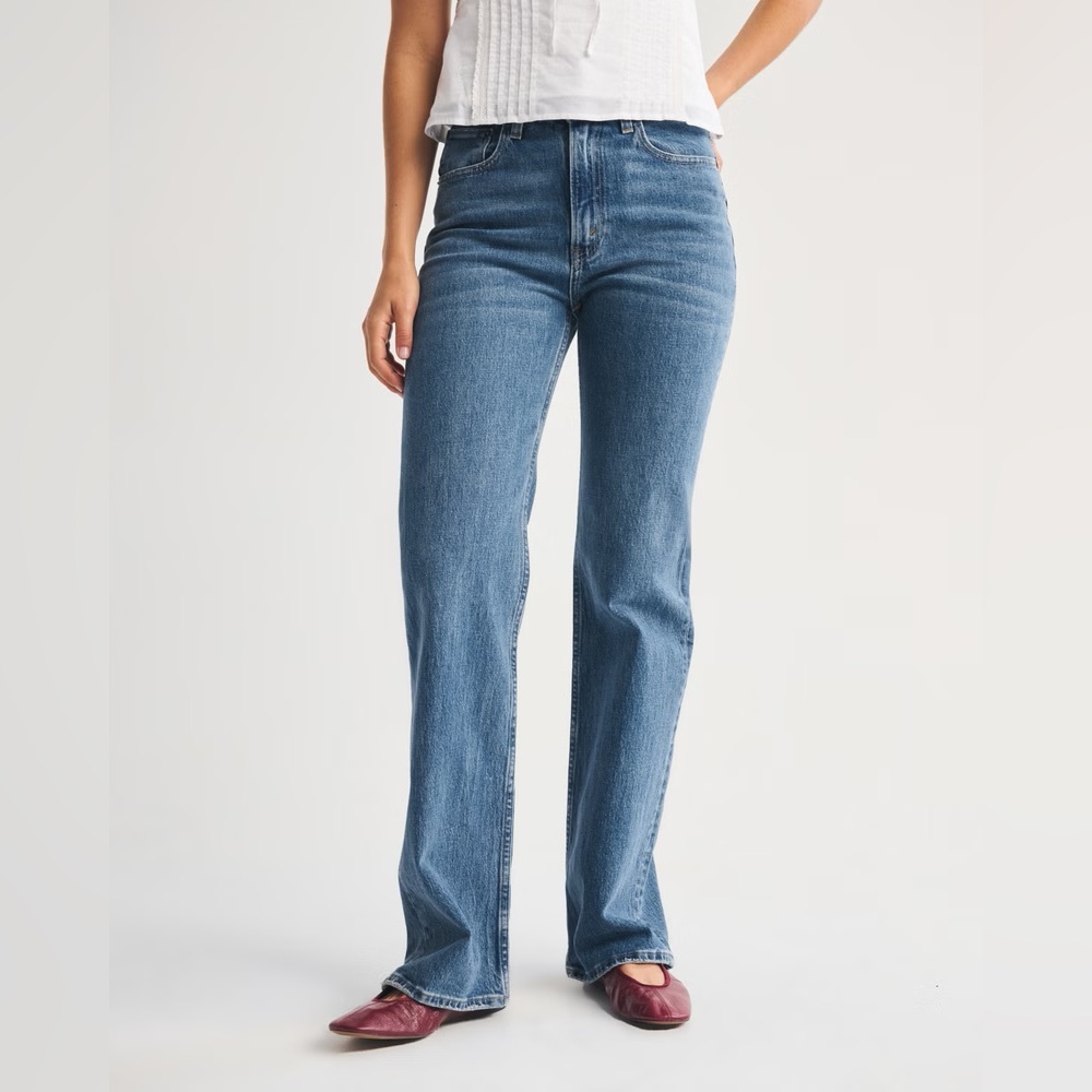 Abercrombie High Rise 90s Relaxed Jean